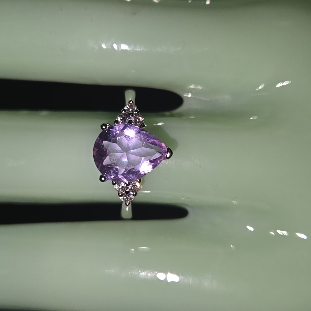 Pear Cut Amethyst Ring - Picture 1 of 6